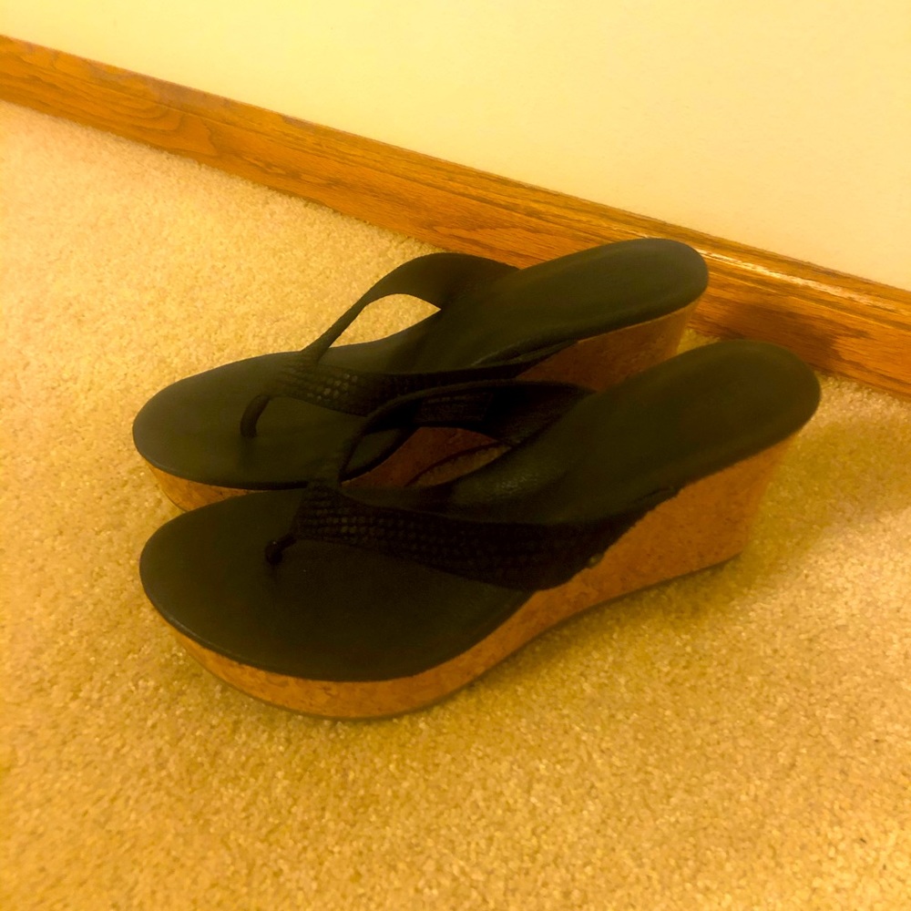 Ugg wedge sandals size 8.5 . Like new
